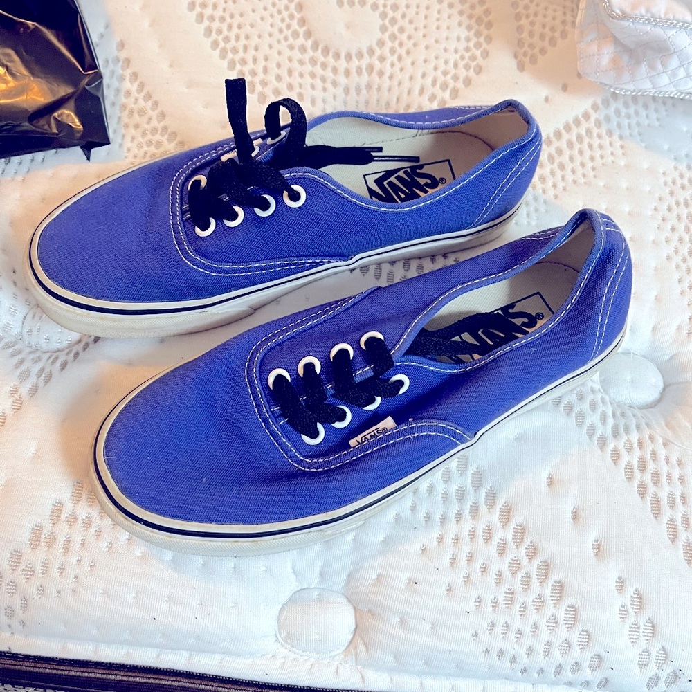 Cute vans era shoes blue purple with black laces